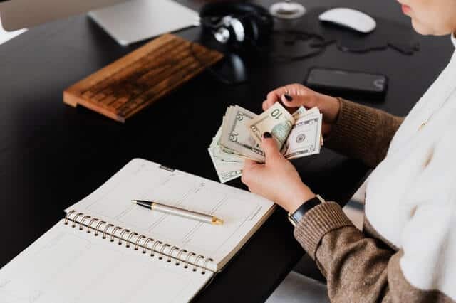 The 9 Best Accounting Books for Beginners